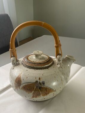 Queenston Pottery Vintage tea pot by Eva Mlack Stoneware Hand Thrown Studio Piec